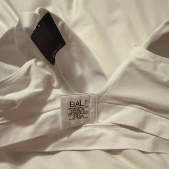Bali Comfort Revolution Wireless Bra - White (Size XL) - Picture 5 of 5
